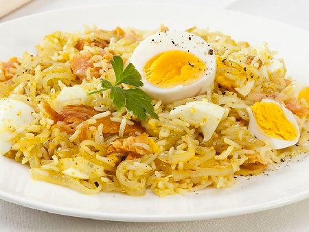 Кеджъри със сьомга филе, ориз и яйца - снимка на рецептата
